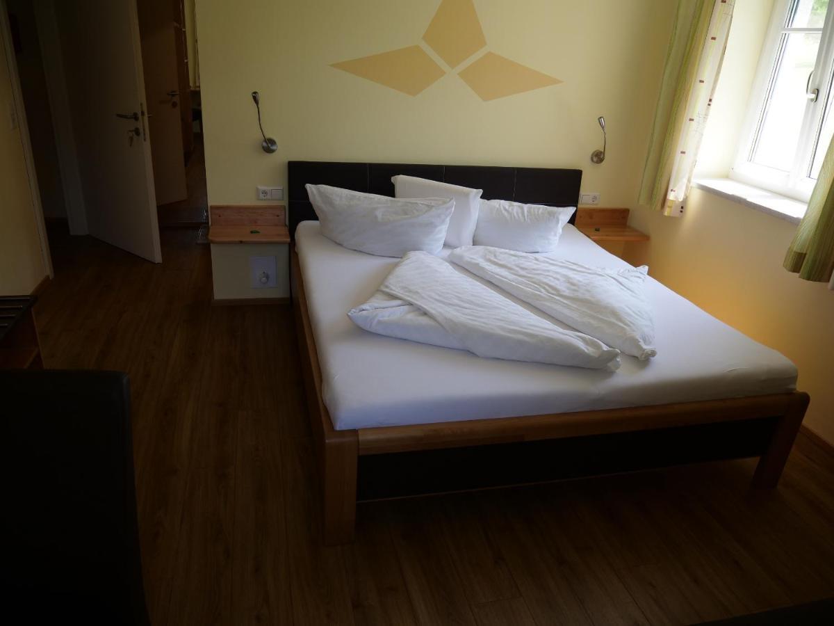 Lugerfarm Hotell Melk Eksteriør bilde